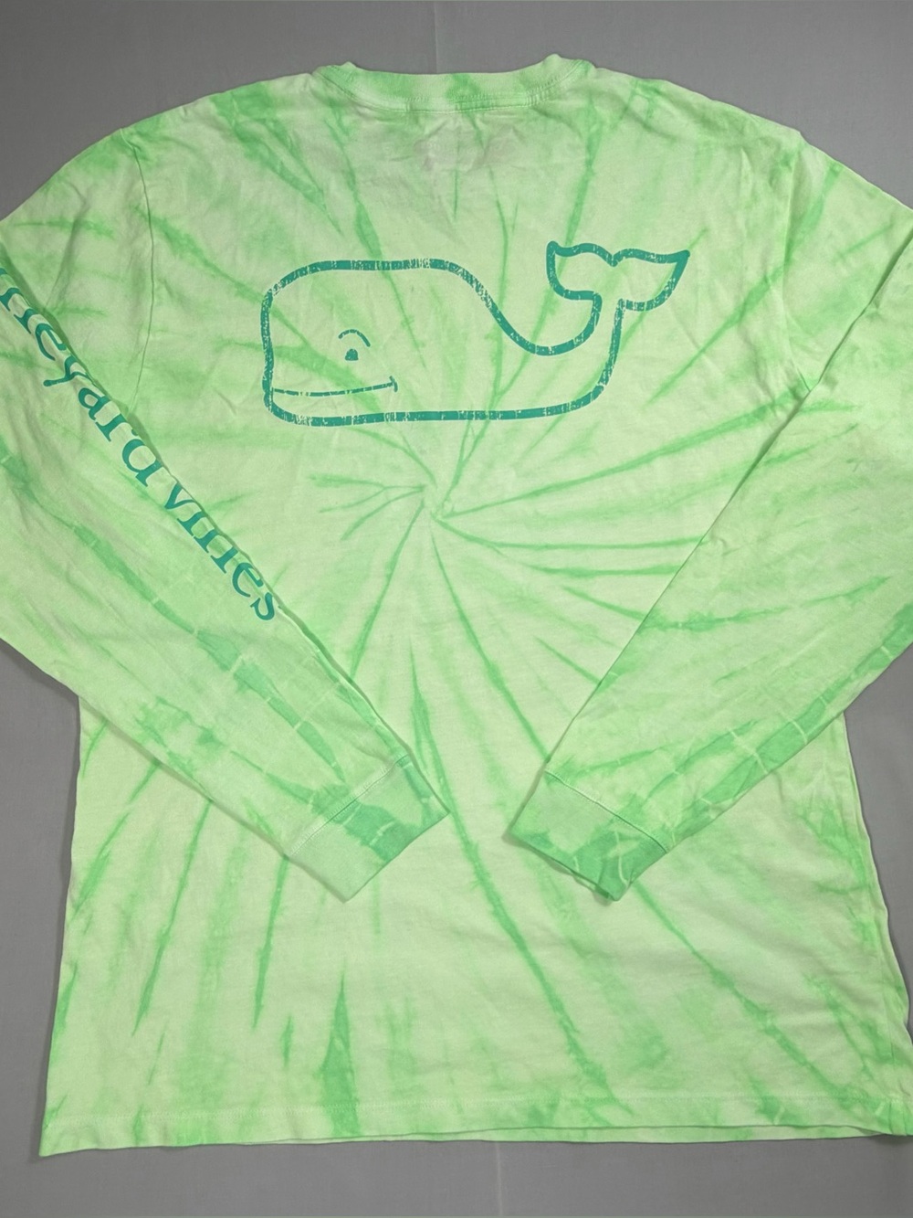 Vineyard Vines Men’s Long Sleeve Green Tie Dye Shirt Size M Whale Logo